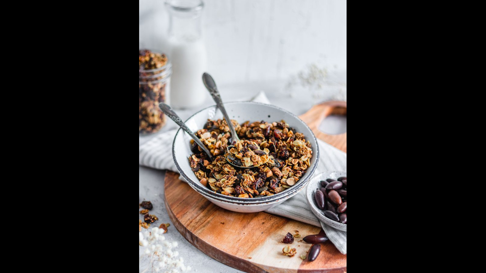 Fall Inspired Nut Free Granola | Murielle Banackissa