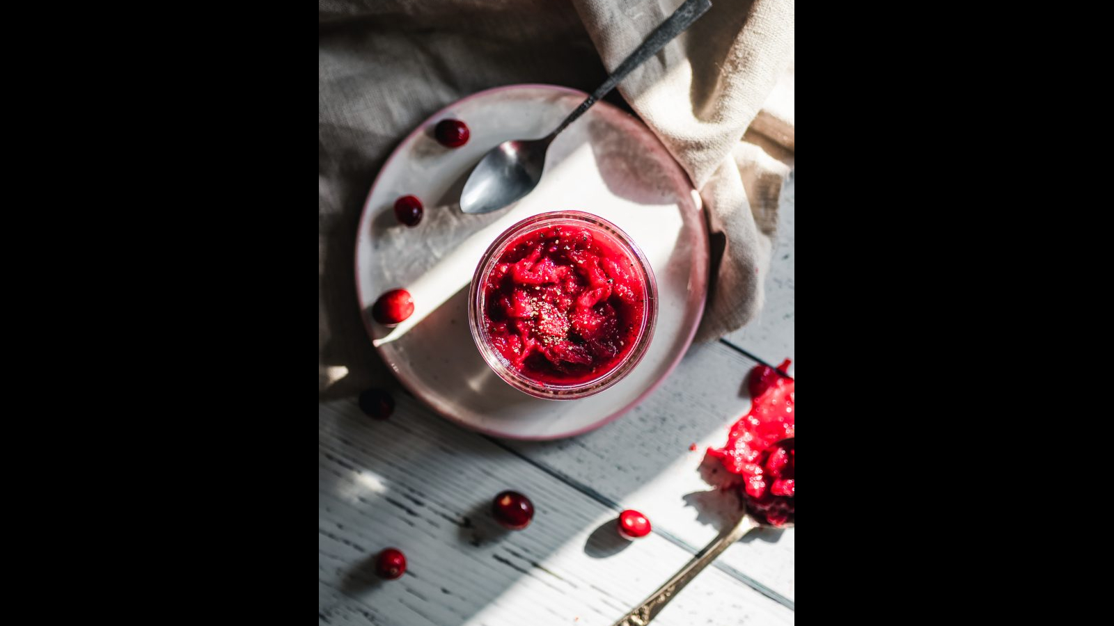 Sugar Free Cranberry Sauce | Murielle Banackissa
