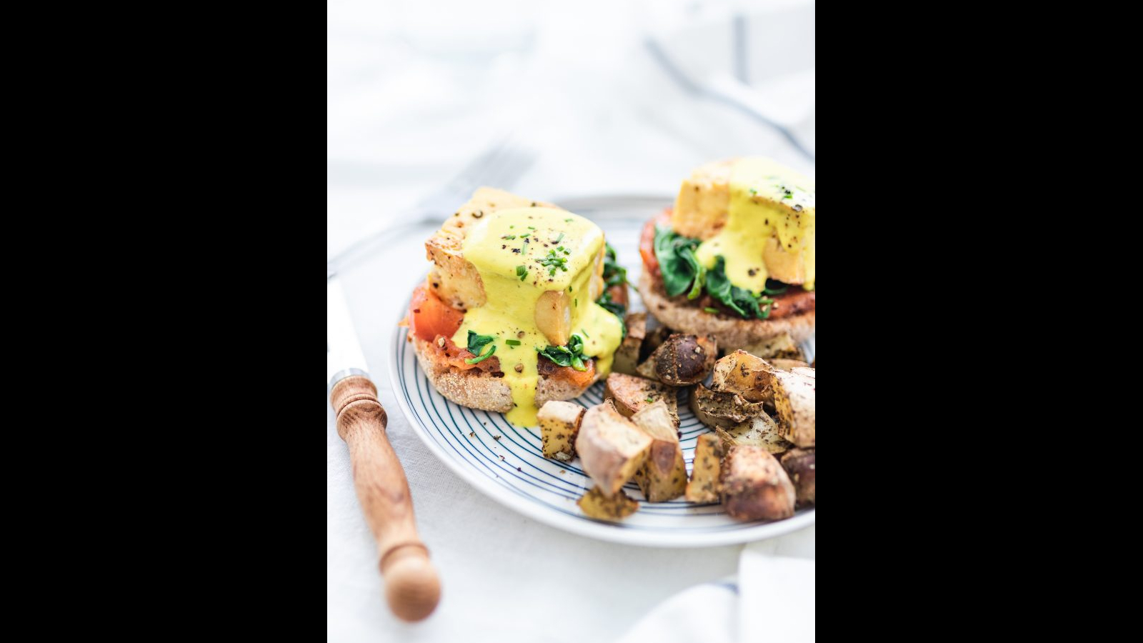 Vegan Eggs Benedict | Murielle Banackissa