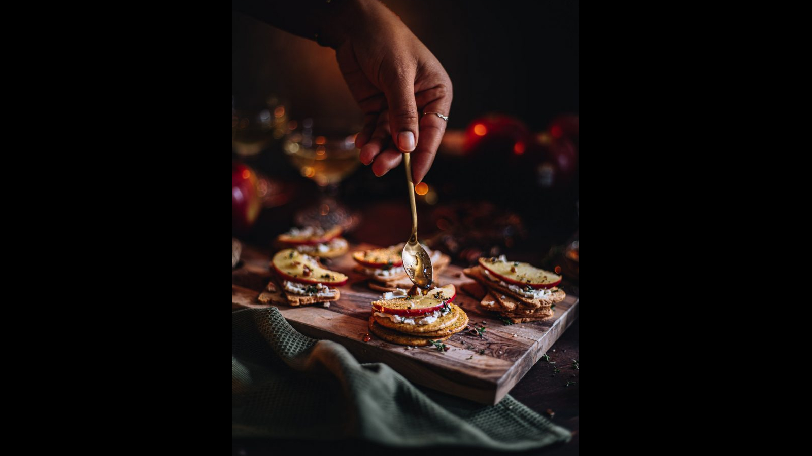 Apple and Thyme Bites | Murielle Banackissa