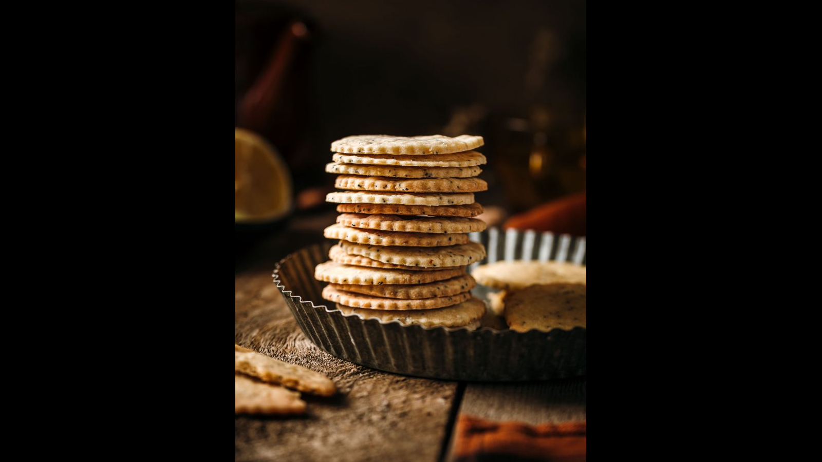 Lemon Poppy Seed Shortbread Cookies | Murielle Banackissa